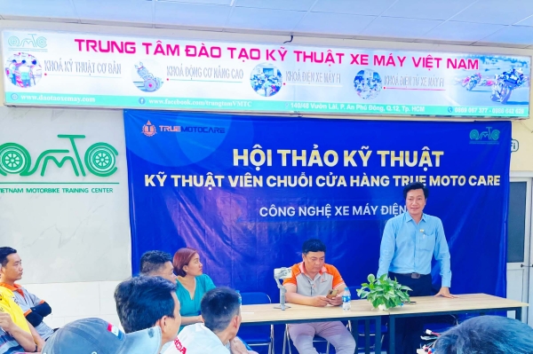 Ông Mai Xuân Huy - Tổng giám đốc Công ty Cổ Phần True Moto Care phát biểu tại hội thảo