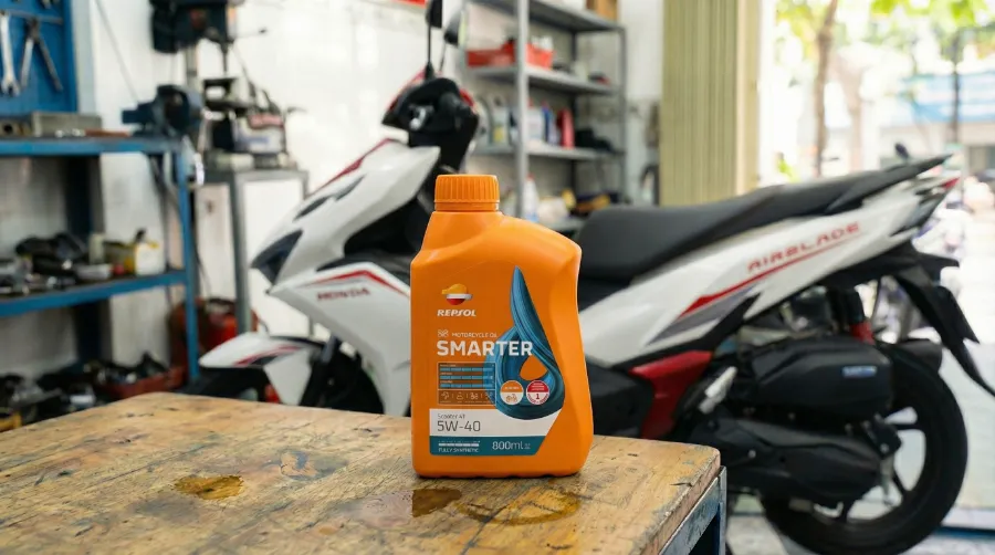 Repsol 5W40 dầu nhớt tốt nhất cho xe tay ga AirBlade